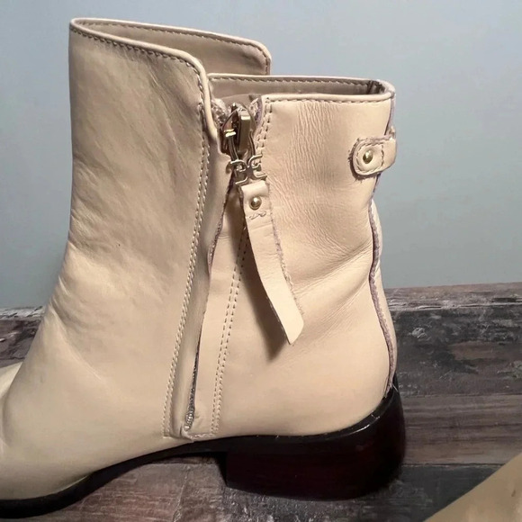 NWOT Sam Edelman Nude Thatcher Leather Boot Women Size 9 - Picture 4 of 7